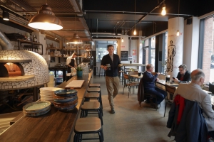 Tư vấn lắp đặt sàn nhựa cho quán Cafe